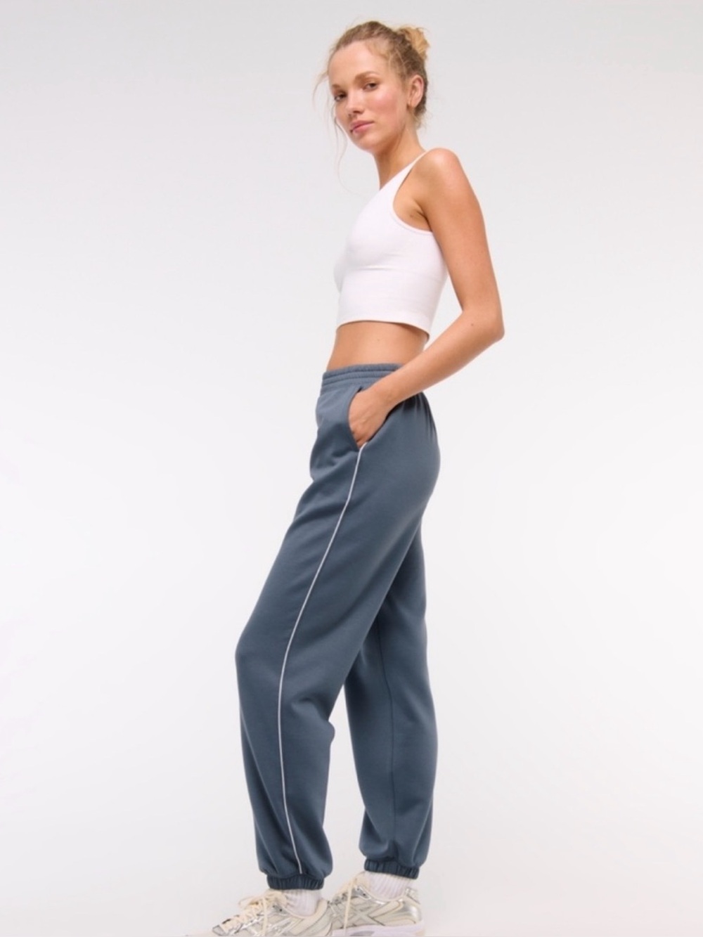 YPB Abercrombie Women's Blue Track Joggers with White Side Stripe XS
